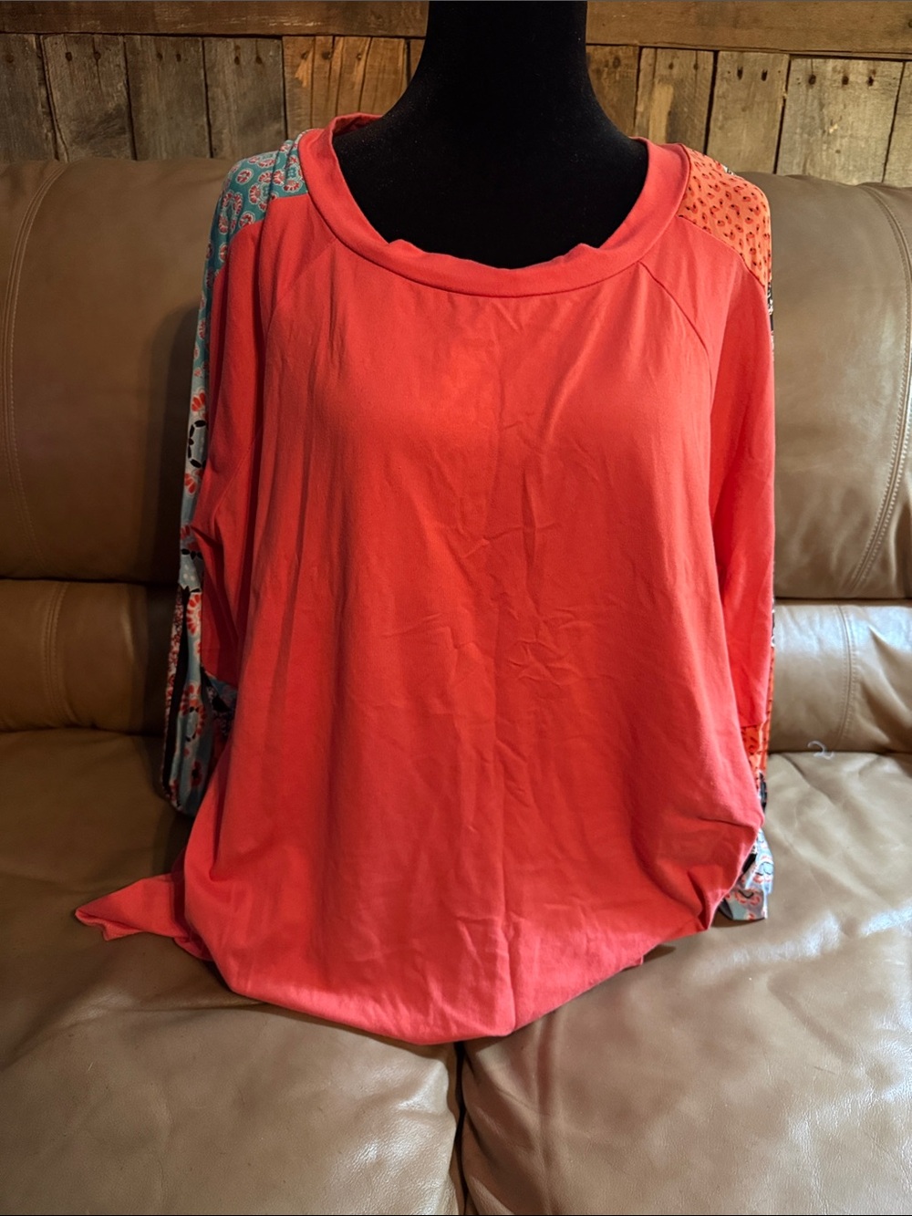 Emerald Coral Mixed-Pattern Raglan Sweatshirt